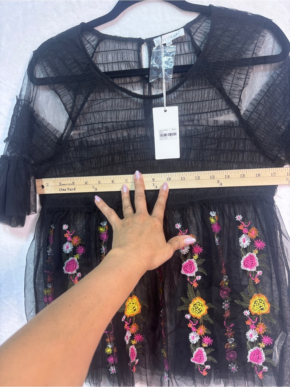 Lulumari black mesh tulle top ruffled short sleeves floral embroidery Sz Large - Picture 6 of 8